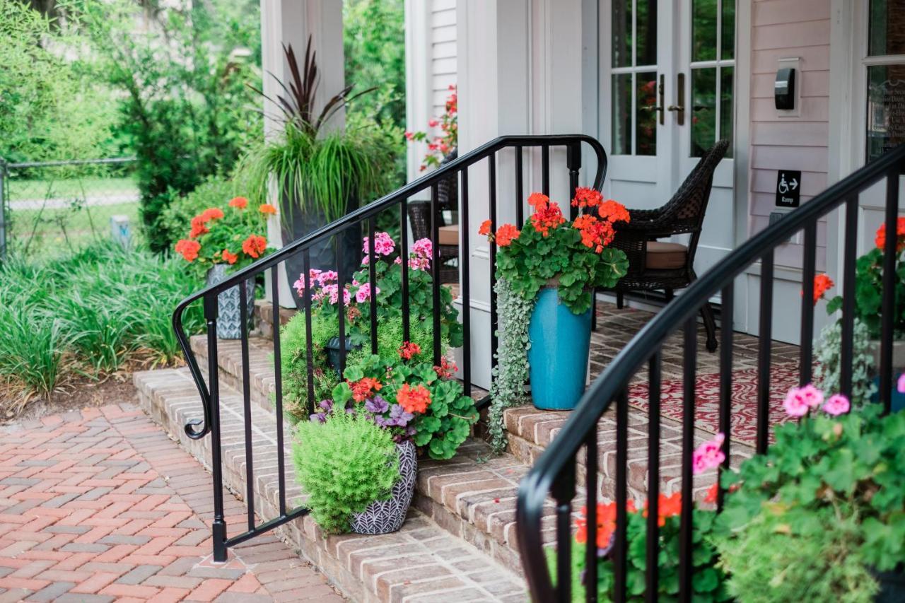 Old Town Bluffton Inn Exterior photo